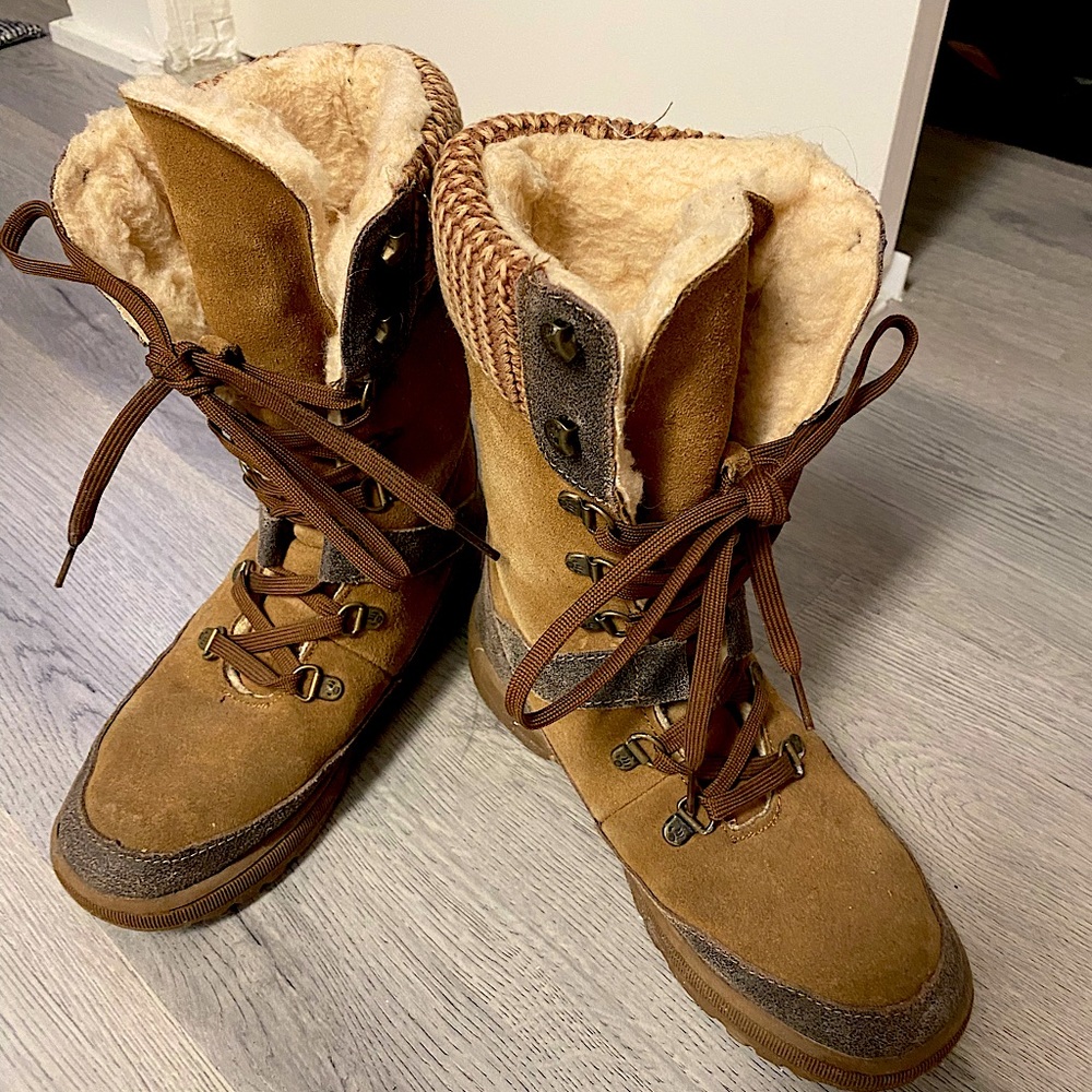 Snow Boots